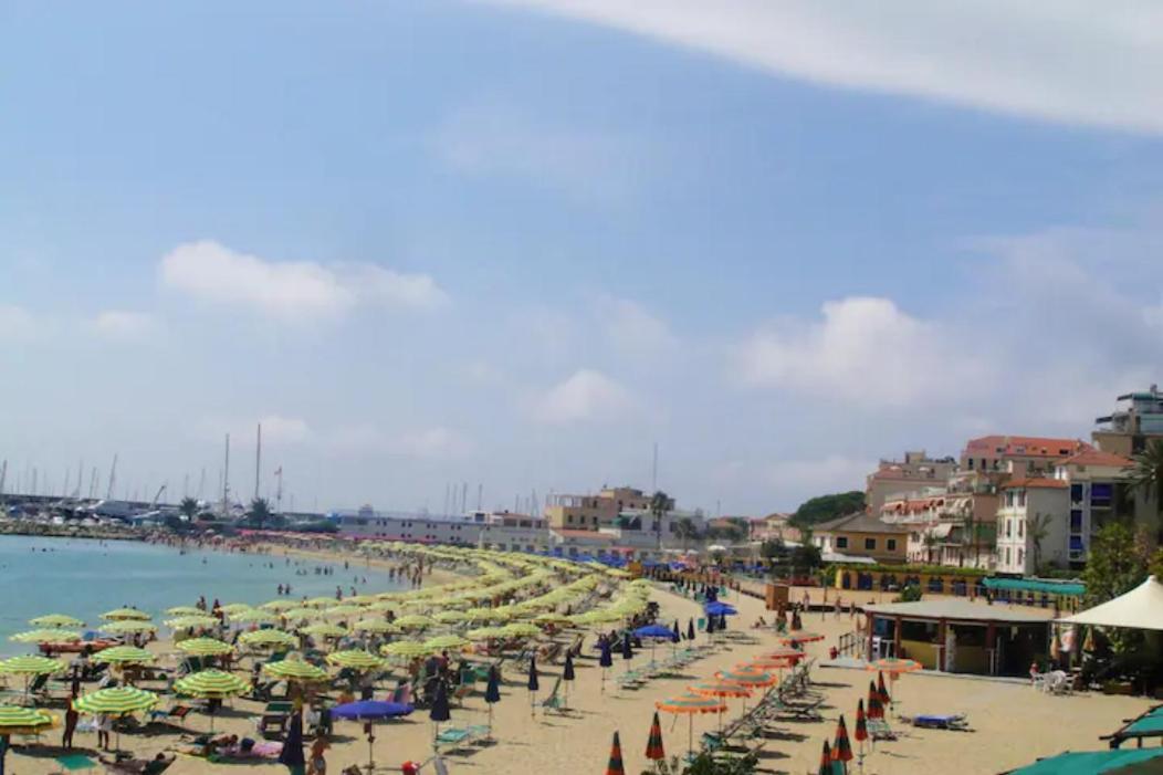 Giardino In Citta; Centralissimo San Remo Kültér fotó